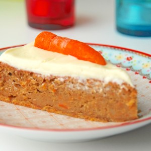 Carrot Cake with Cream Cheese Frosting Featured