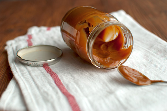 Experiment: Making Dulce de Leche: Fast, 10-Minute Cheat Sauce