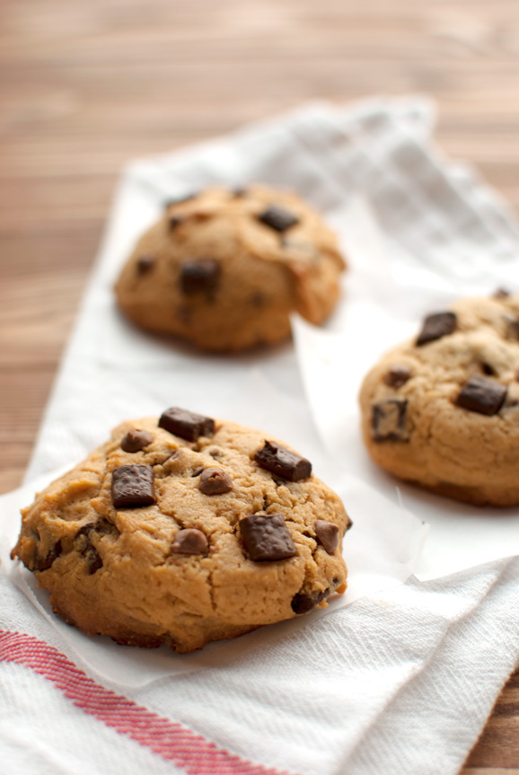 The Tough Cookie | Dulce de Leche Cookies | thetoughcookie.com