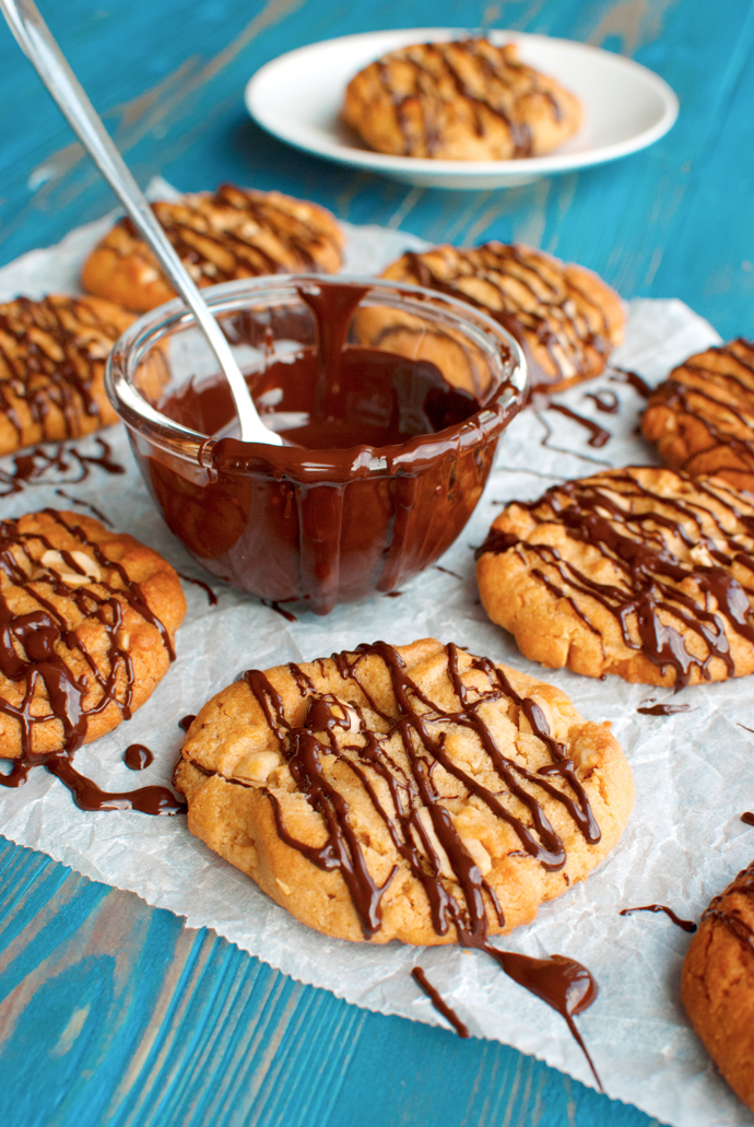 Peanut Butter Cookies with a Dark Chocolate Drizzle