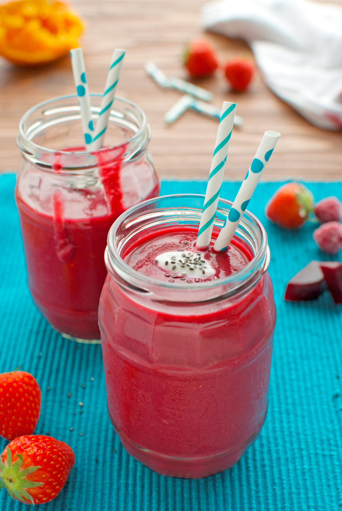 Beet Smoothie with Raspberries and Chia Seeds