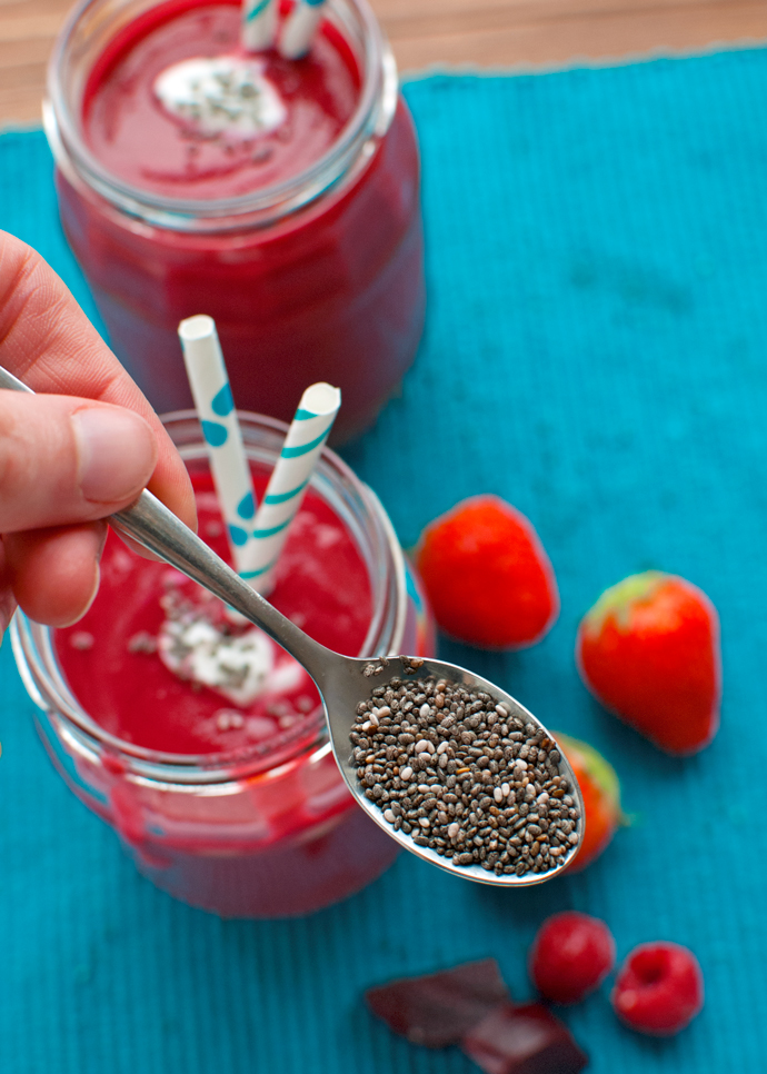 Beet Smoothie with Raspberries and Chia Seeds