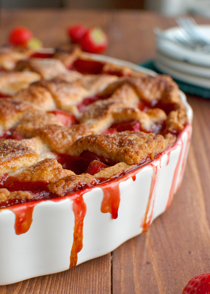Strawberry and Rhubarb Pie with Mascarpone Cream