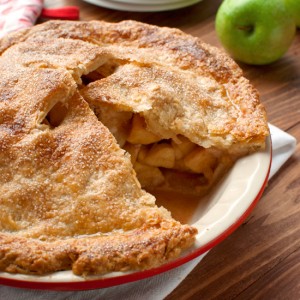 Classic Apple Pie Featured