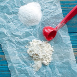 Difference Between Baking Soda and Baking Powder Featured