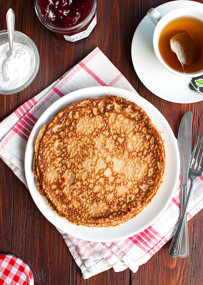 The Tough Cookie | Whole Wheat Pancakes with Oats and Cinnamon | thetoughcookie.com