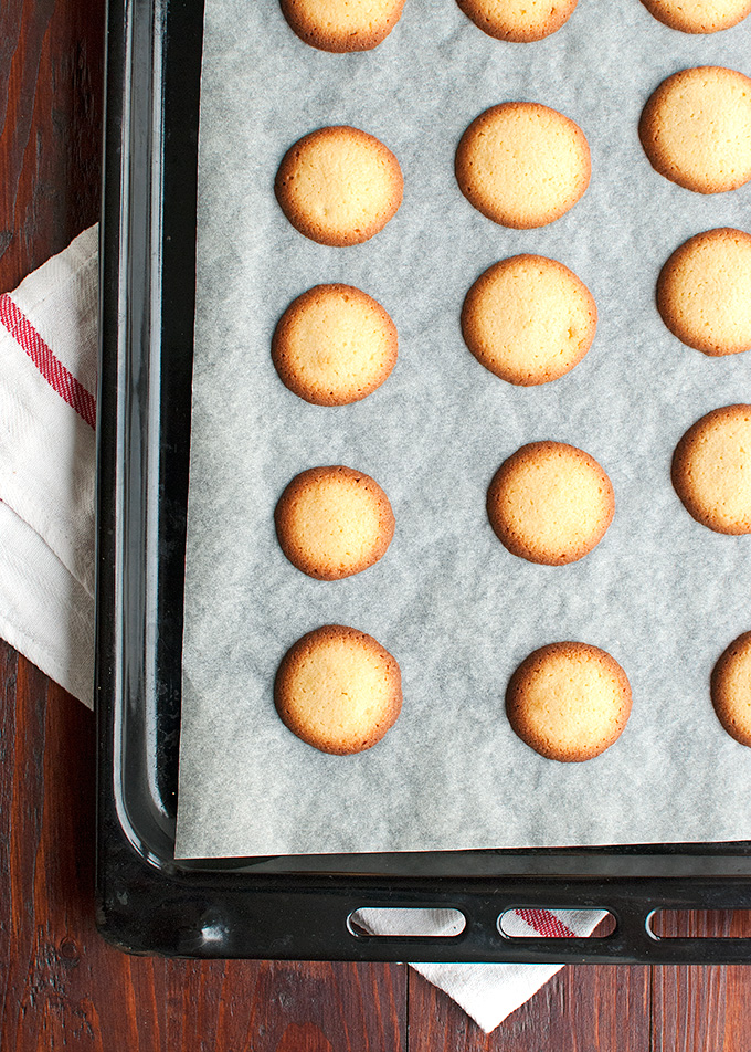 The Tough Cookie | Easy Cream-Filled Vanilla Sandwich Cookies | thetoughcookie.com
