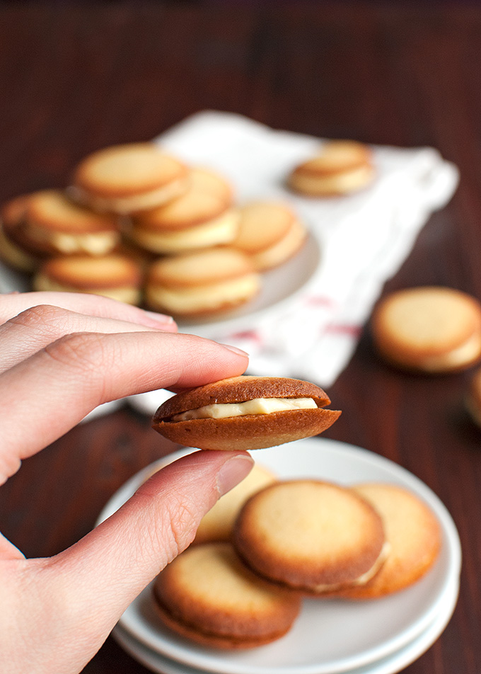 The Tough Cookie | Easy Cream-Filled Vanilla Sandwich Cookies | thetoughcookie.com