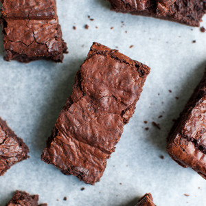 Nutella Brownies | These super fudgy brownies are made with bittersweet chocolate and Nutella. They are sooo good! | thetoughcookie.com