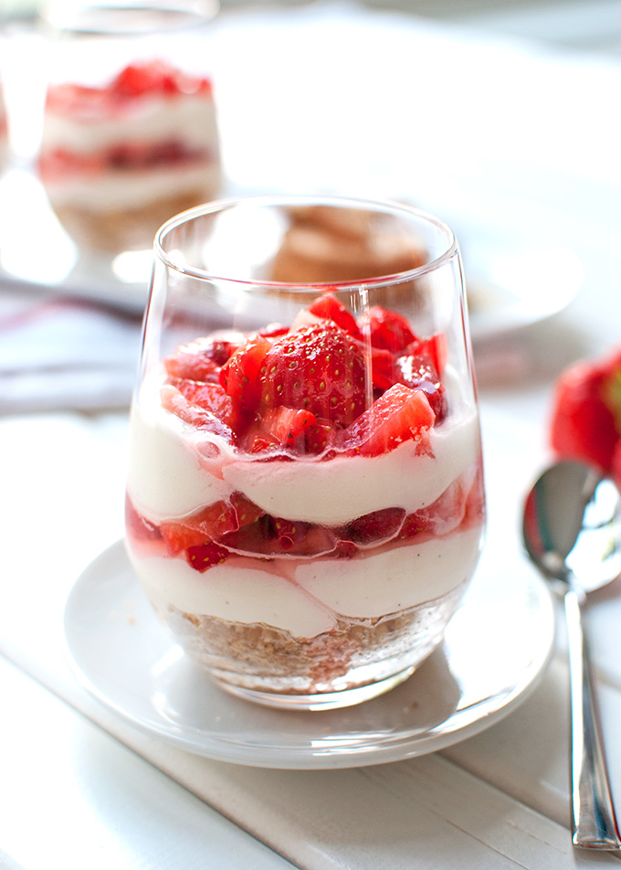 No-Bake Vanilla Strawberry Cheesecakes - These layered individual cheesecakes are super cute and taste amazing! | thetoughcookie.com